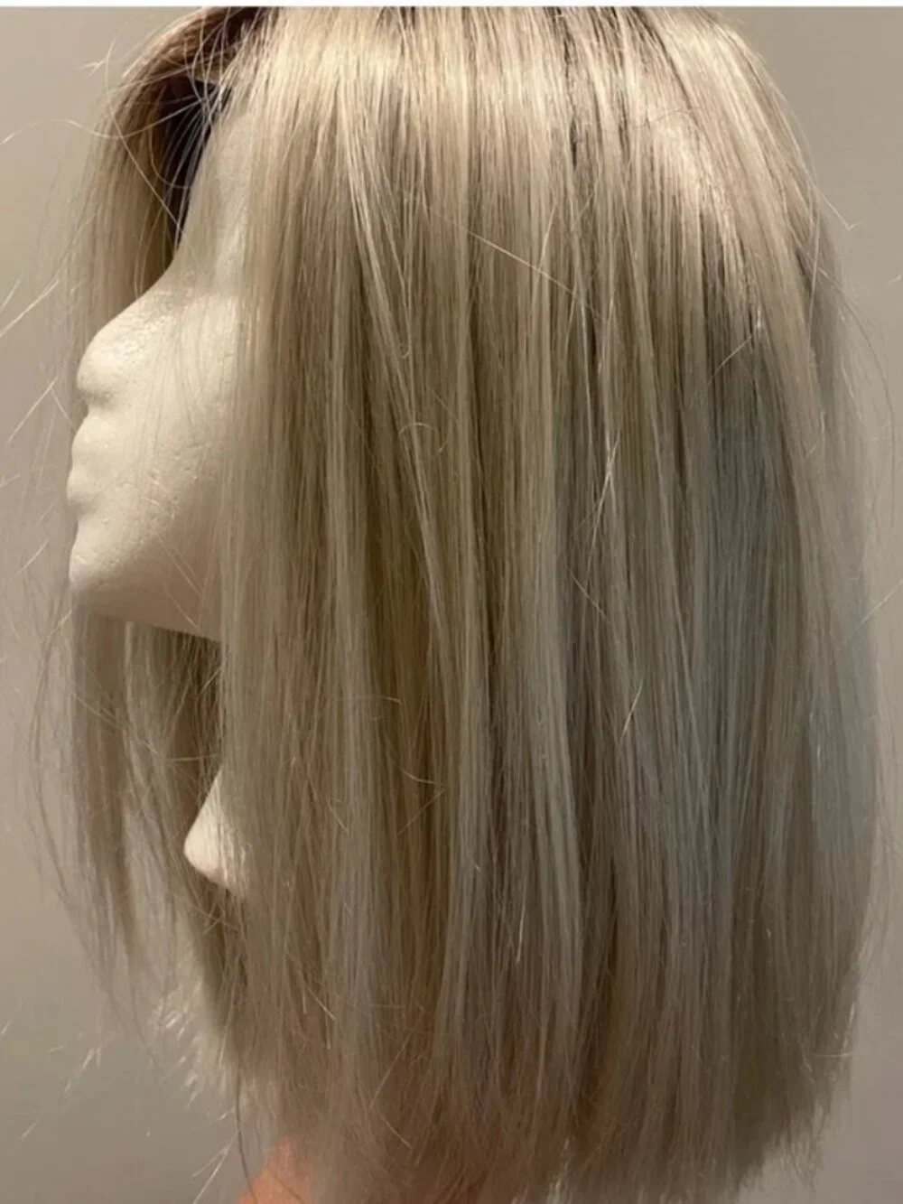 Estetica Sutton in SilverSun Wig